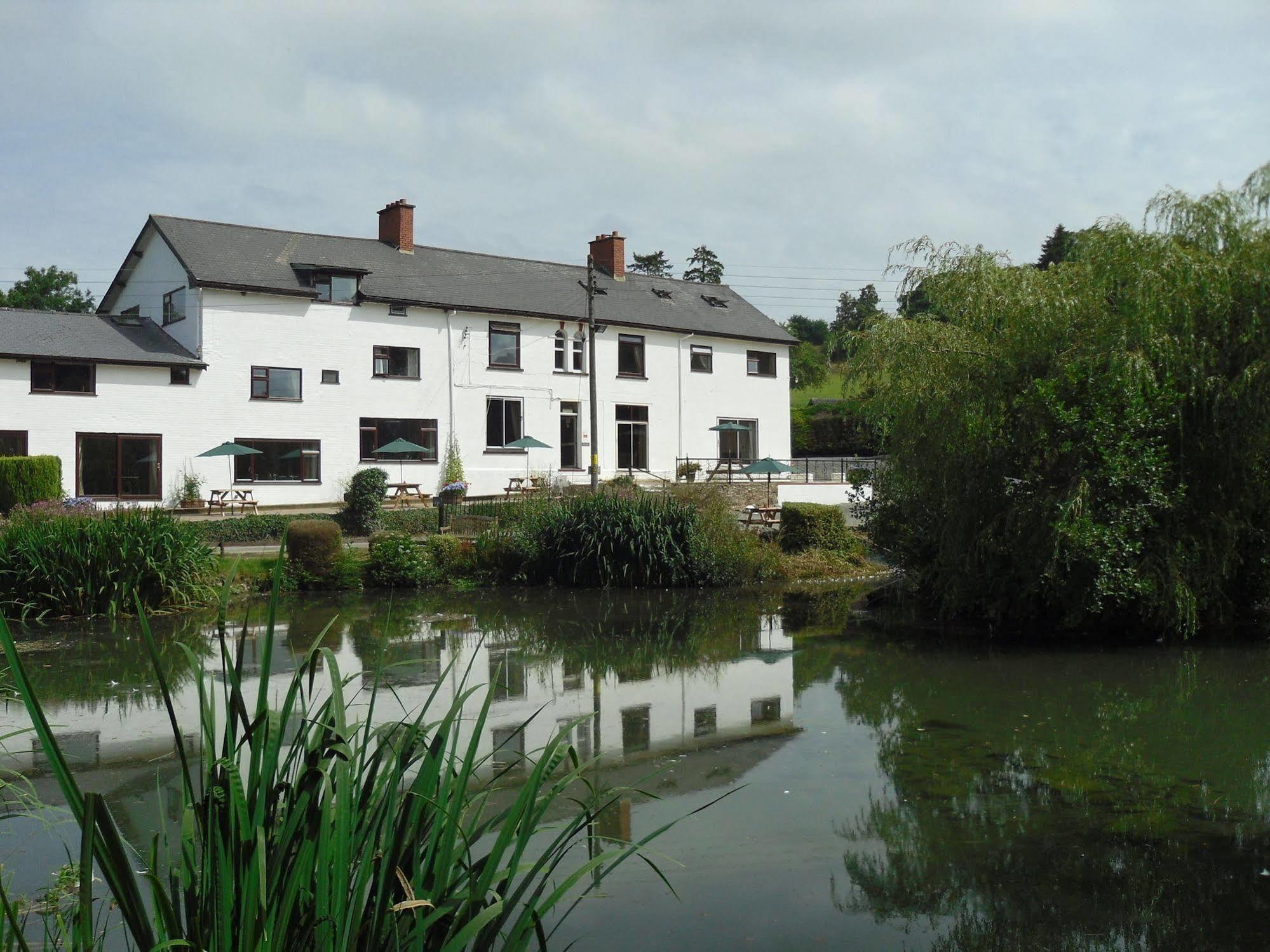 Three Wells B&B Llandrindod Wells Extérieur photo